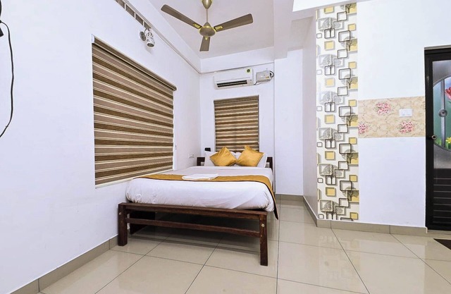 NIRUPAMA HOTEL ALUVA