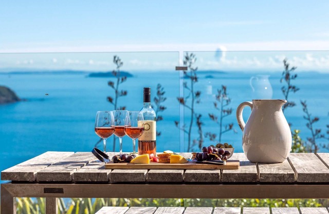 No.63 | Stay Waiheke