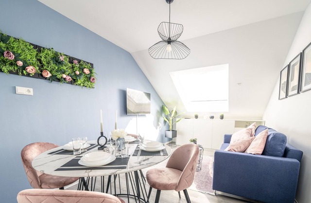 Noble Suite | Living+Workplace