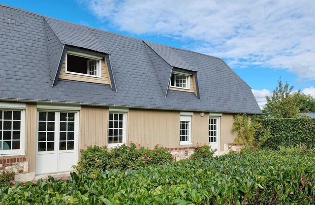 Norman house 25 minutes from Honfleur, ideal for families!