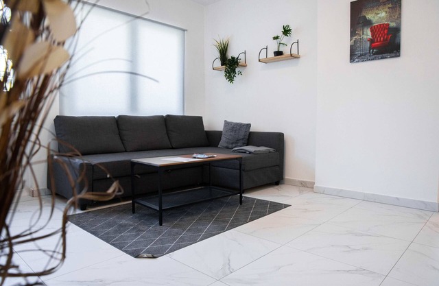 North apartment 6 I 1 room with WLAN & walk-in rain shower