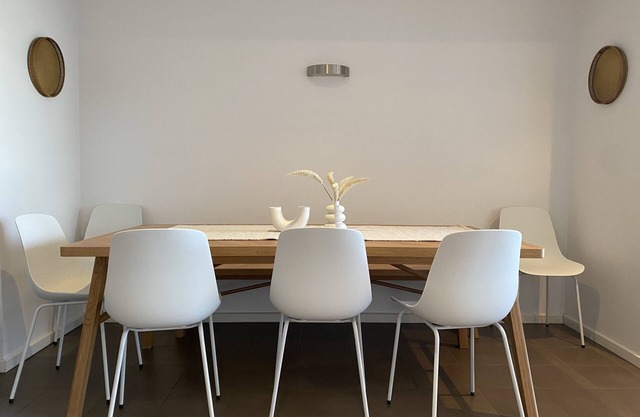 North Beach Esplanade with wifi