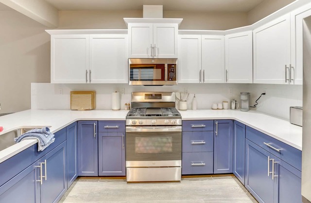North End/Stay in Boise’s coveted North End! This 4BR/3BA retreat blends modern style with Boise Blue charm. Minutes from downtown, Hyde Park, Camel’s Back Park, and the Greenbelt. Relax in the backyard oasis.