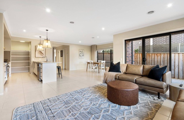 North Geelong Getaway Modern 4-Bedroom Home