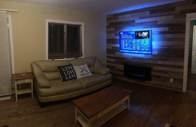 North of the 6ix 3+ Bedroom Muskoka Cottage