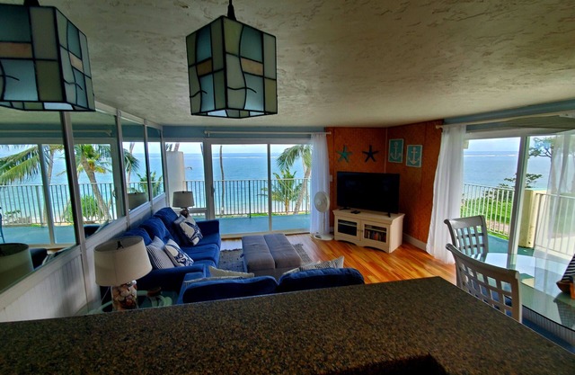 North Shore end unit with wrap around lanai on Secluded Beach