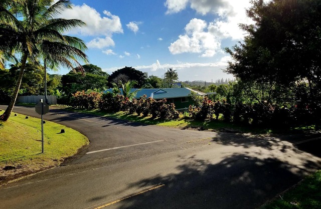North Shore Guest House @ Maui Adventure Villa