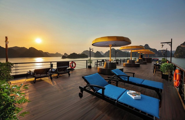 Nostalgia Halong Cruise