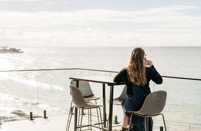 Novo Luxury Apartment Penguin Accommodation Itas