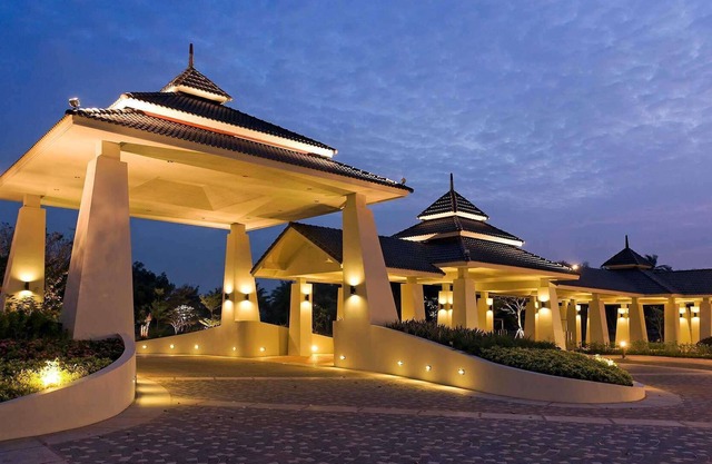 Novotel Chumphon Beach Resort