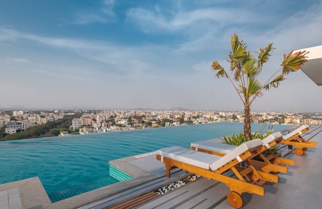 Novotel Vijayawada Varun Hotel