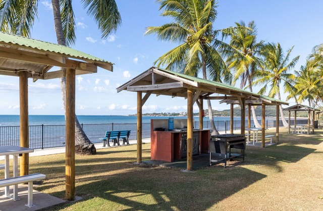 NRMA Bowen Beachfront Holiday Park