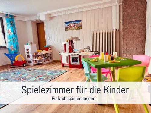 Nur 15 Minuten bis Fulda - ideal zum Arbeiten - Am Vulkanradweg - 3 Schlafzimmer Große Terrasse - Grill - Ferienhaus Taufstein 1