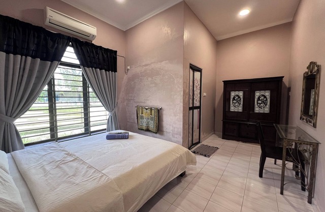 Nurbayu Villa (3 and 4 bedroom Villa) Kemaman