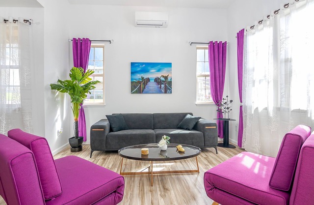 ★Oahu Perfect Vacation Million Dollar Views, Pool, Near Beach, 4BR Sleeps 14★