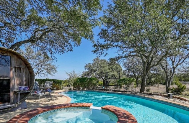 'Oak Hollow'- 40 Acre Country Escape w/Pool, Sauna, Pet-Friendly!