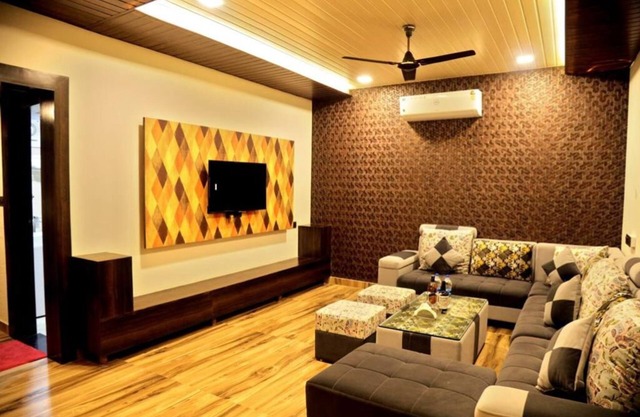 Oakwood Villa By Ebony Stays – Premium Holiday Villa in Udaipur with Pool