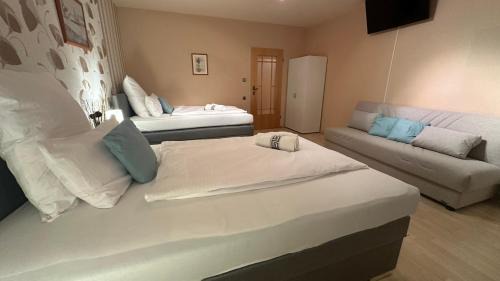 Oase1 mit Parkplatz, Automatische Kaffeemaschine und Küche