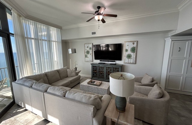Oasis at Orange Beach 3BR 4 Bath Penthouse in Gulf Front w/Lazy River, Slide!