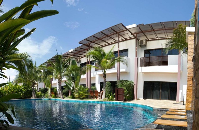 Oasis Garden & Pool Villa at VIP Resort