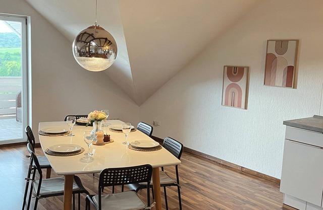 Oasis in the countryside close to the city - Spacious apartment in the Bamberg district