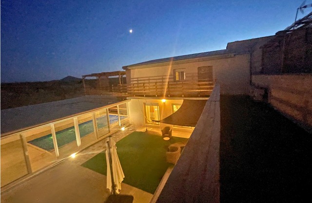 Oasis in Toledo: Heated pool and view of the Oliva.