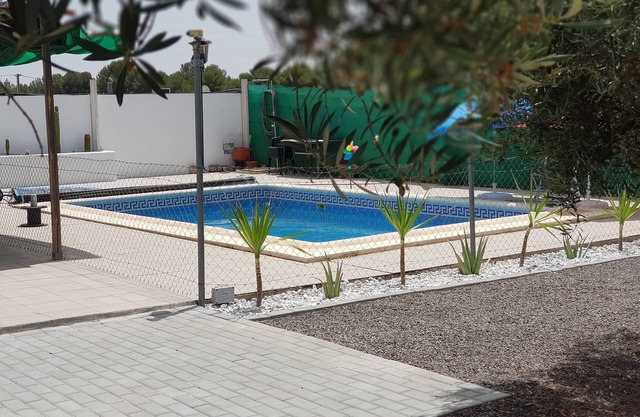 Oasis Pool in the Desert | BBQ and Garden