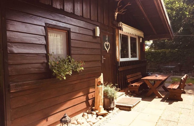 OB-holiday house buzzard - holiday house buzzard