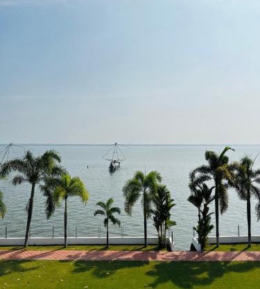 Observatory by Chakolas Pavilion