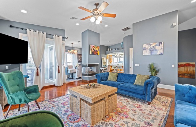 Ocean and River Views- w/Heated Pool/Hot tub/Elevator-Kayaksn