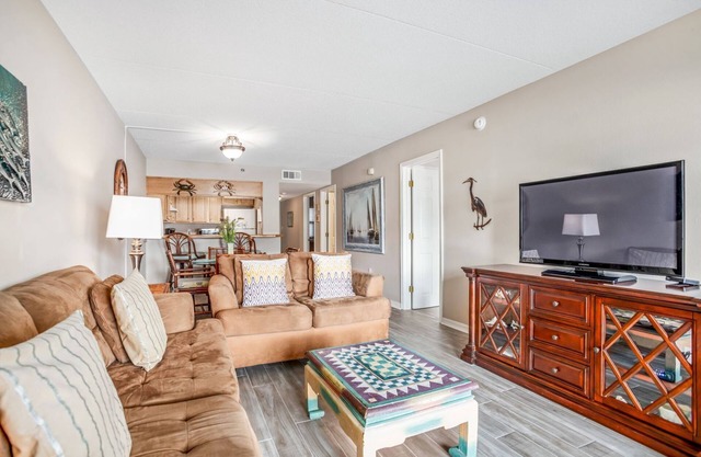 Ocean Breeze West - Beachfront view - NO HASSLE CHECK OUT