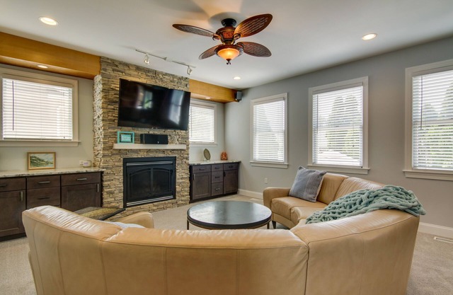 Ocean City Home w/Fire Pit & Grill: Walk to Beach