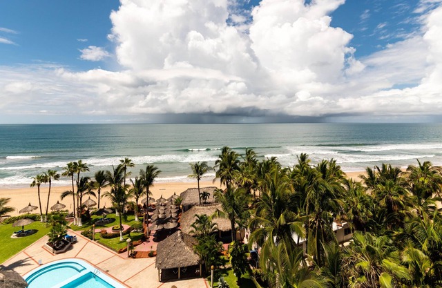 Ocean front beautiful condo.