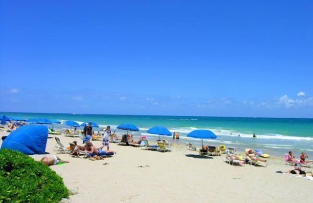 Ocean Manor Beach Hotel