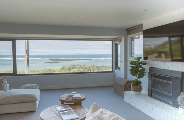 Ocean Sands Beach Front House w/270° panoramic views & seconds from the beach