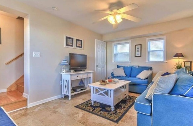 Ocean side, 2 Floor Condo, 3rd from the Beach with a fenced in Patio!