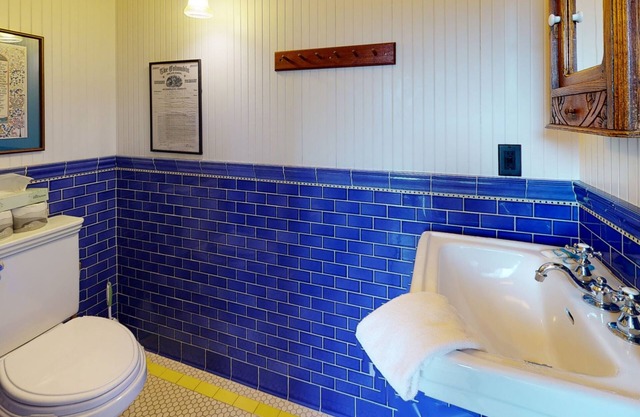 OCEAN VIEW: SAND HILL MANOR: Seaside Vacation Homes, Inc. Managed