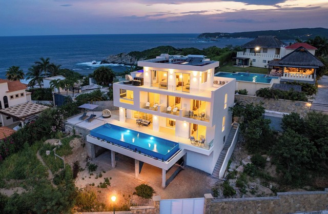 Ocean View Villa with Infinity Pool & Rooftop Plunge Pool