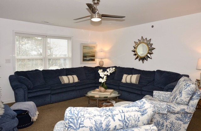 Ocean Views! Downtown Dewey Beach Condo 4BR Sleeps10