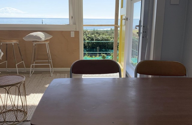 Ocean views of the Kaikoura's and surf break. Private beach hut.