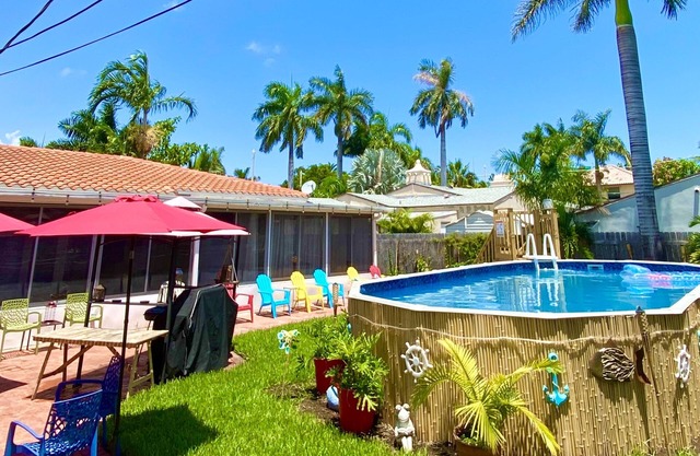 OCEAN WALK HOLLYWOOD HOUSE WITH POOL & BBQ