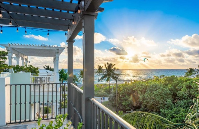 Oceanfront 4 Bedroom Villa with Pool Steps to the Beach!