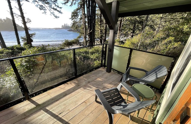 Oceanfront Cabin with Breathtaking Views! ⎮ Sitka