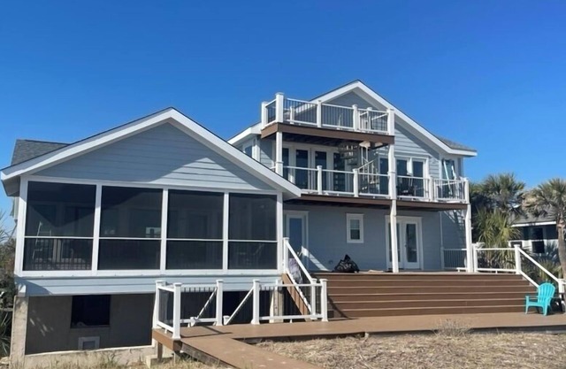 Oceanfront! ScreenPorch! Sleeps 14! Flash Sale !