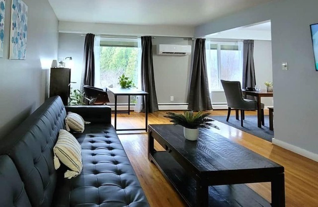 Oceanview 2 bedroom 1 bath w/ 2 parking stalls 1 block to beach