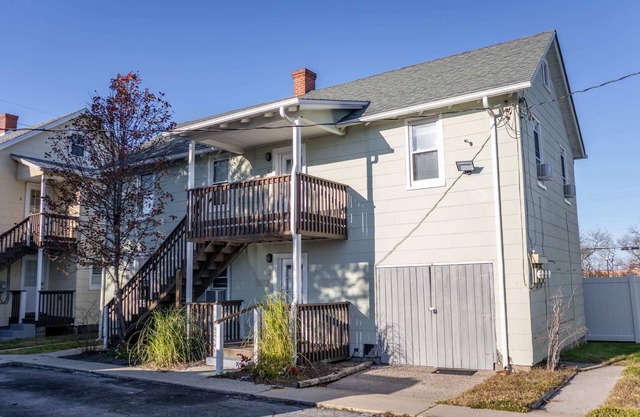 OCHG 208 Cottage Green 3