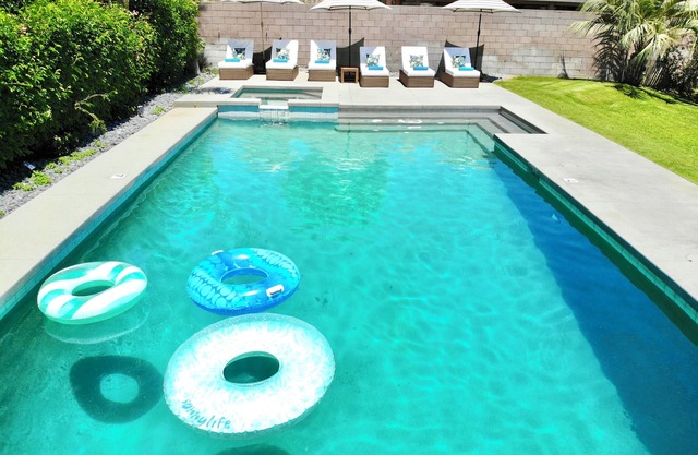 October Savings at The Haven - Luxury Getaway with Large Resort Style Pool