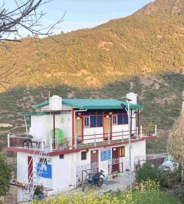 Odyssey Stays Khirsu