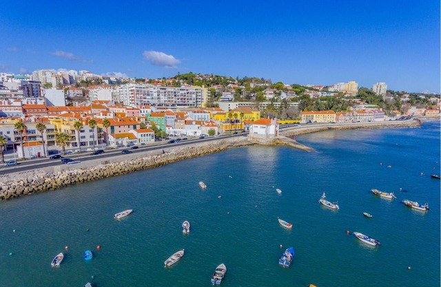 Oeiras Spacious and Modern Flat