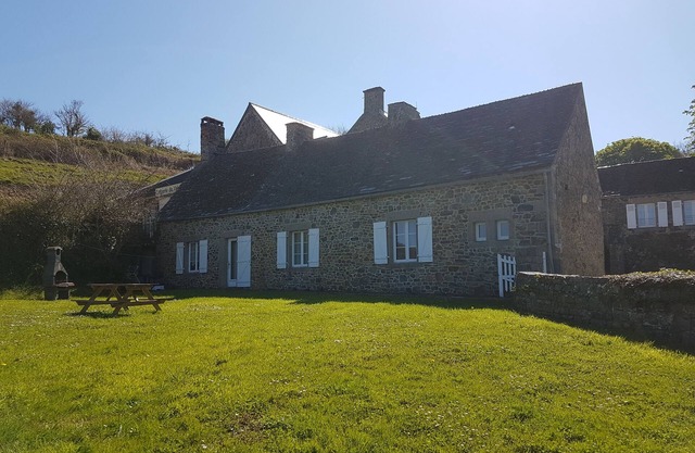 old farmhouse of the manor